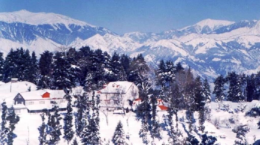 Alps Resort Далхаузи Экстерьер фото